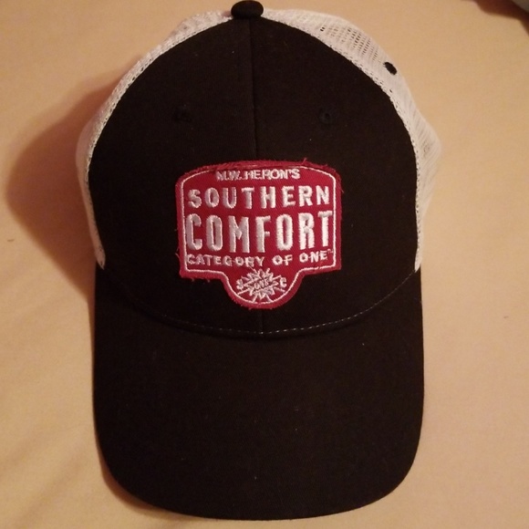 Southern Comfort Accessories Nwot Snapback Poshmark